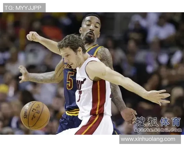 2018年火箭队与小牛队精彩对决赛程回顾与分析 2018年火箭队与小牛队精彩对决赛程回顾与分析