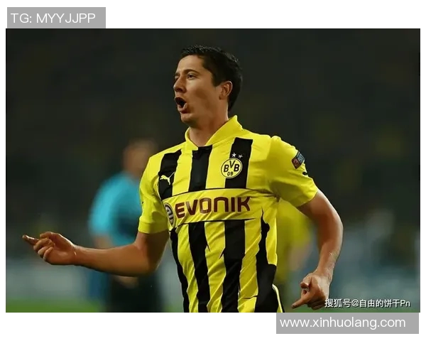 莱万领衔球队新征程挑战赛季巅峰目标展现无与伦比的足球才华与激情