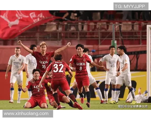 天皇杯决战浦和红钻与鹿岛鹿角激烈对抗展现足球魅力