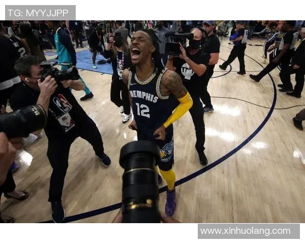 勇士与骑士激战正酣6月1日巅峰对决引发球迷热议 勇士与骑士激战正酣6月1日巅峰对决引发球迷热议